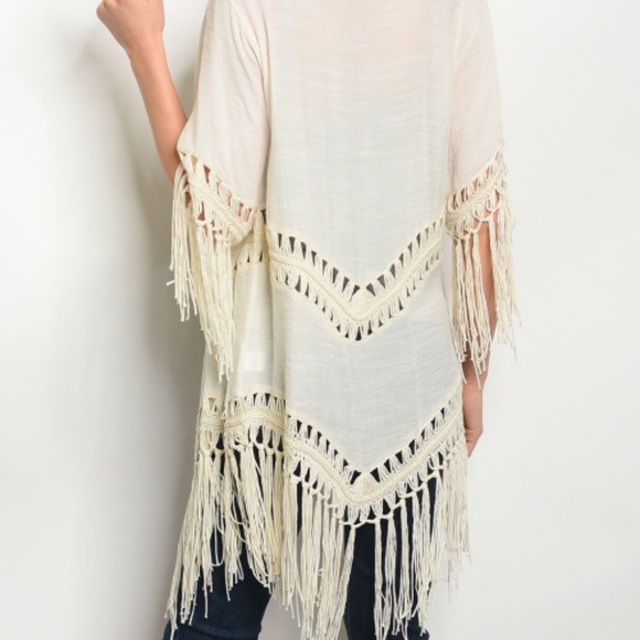LAST 1! IVORY FRINGE CARDIGAN - Picture 2 of 3